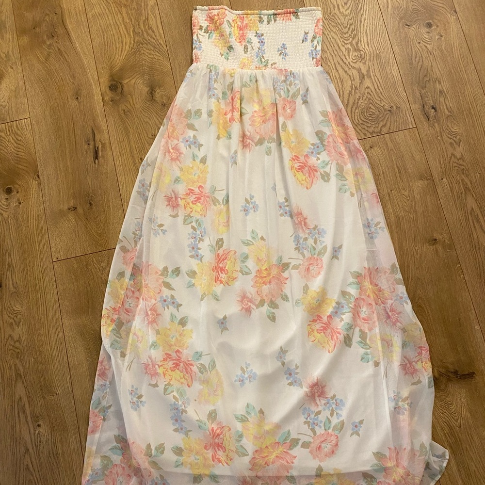 Old navy dress. Perfect for the beach or honeymoon!